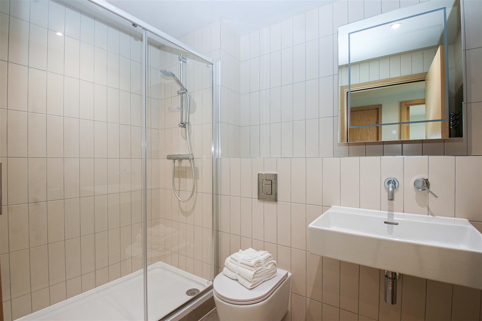 1 bed property in 785 Bath Road, Hounslow